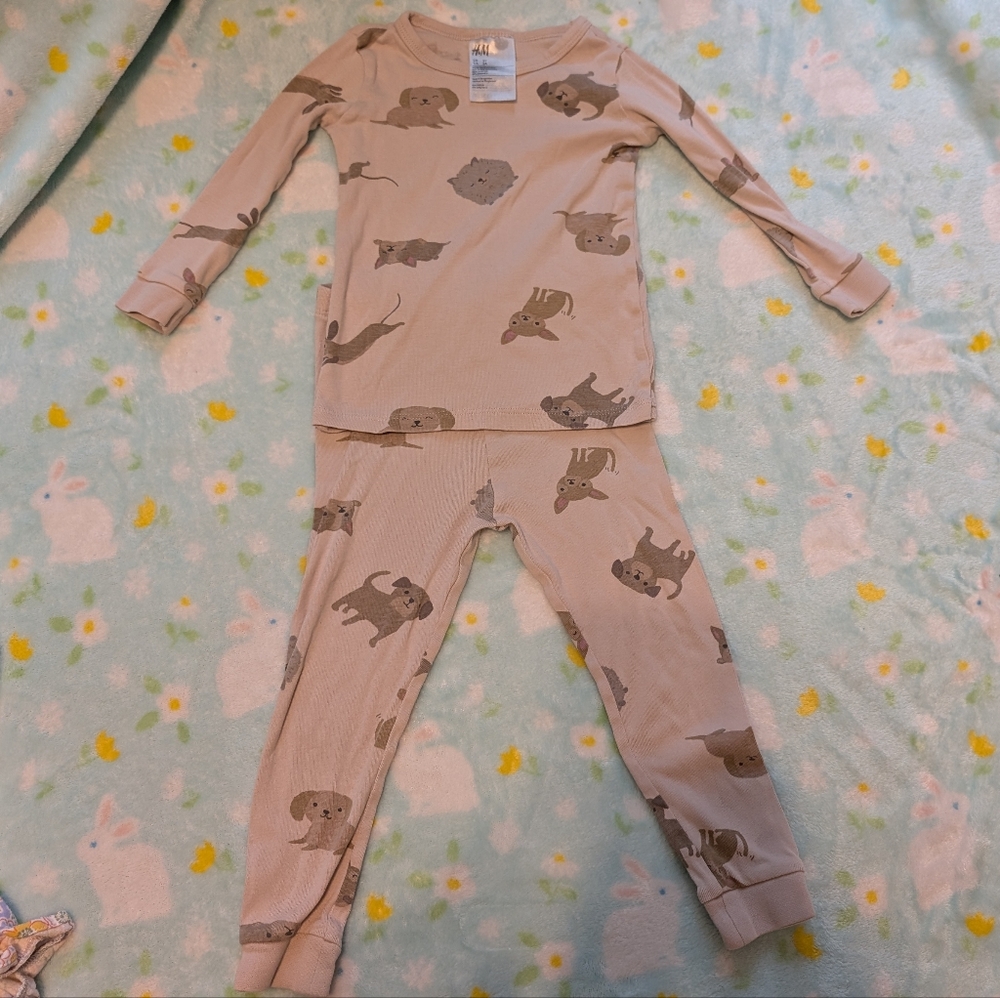 H&M Tan and Brown Puppy Dogs Pajama Set Sleepwear 2Y 2T Toddler Snug Fitting